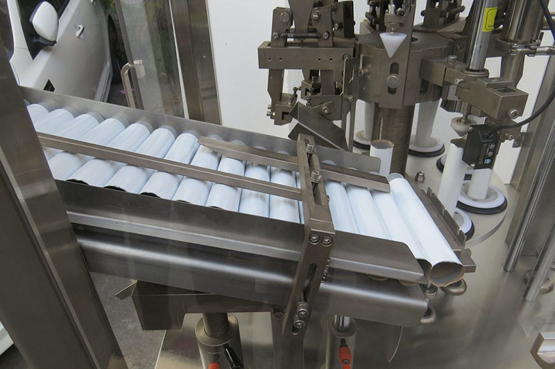 VK-TFS-009A Automatische Metallrohr-Füll- und Verpressmaschine